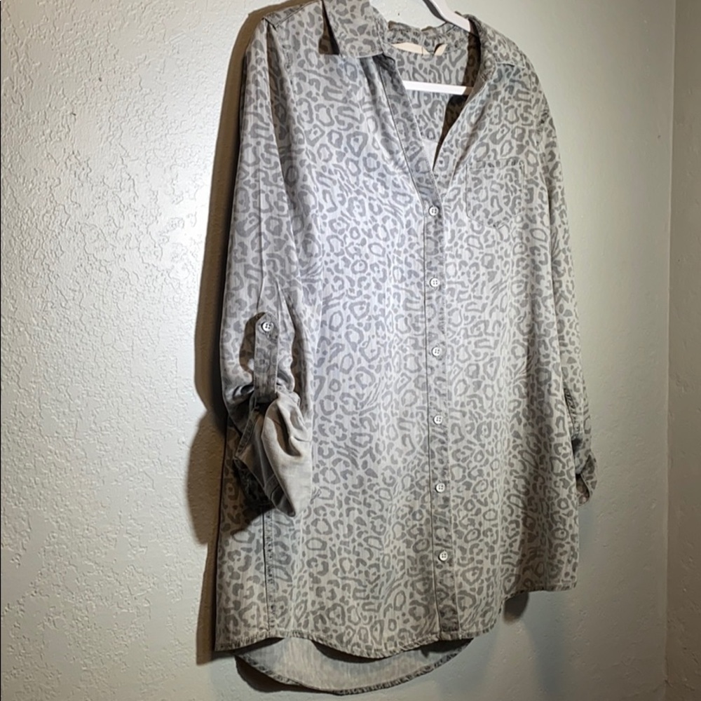 Soft Surroundings Womens Blouse Sz M Leopard